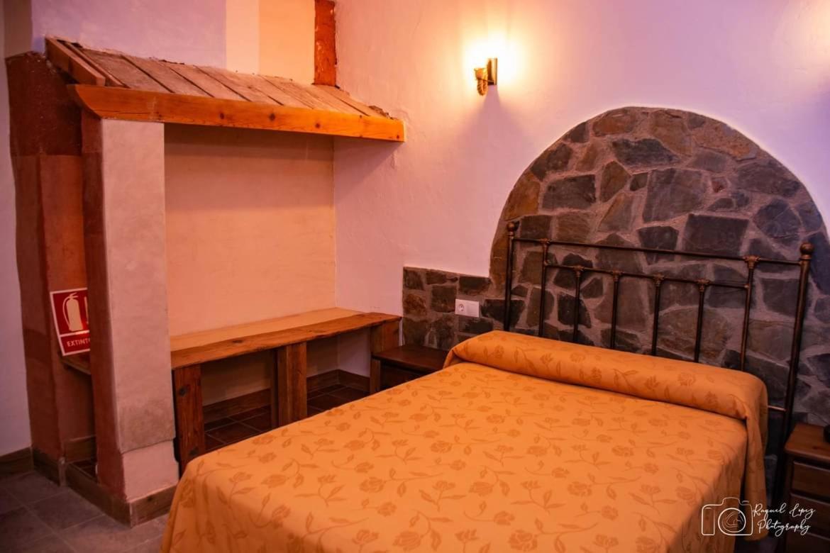 Casa Rural Torremontero Apartamentos Орнос Экстерьер фото
