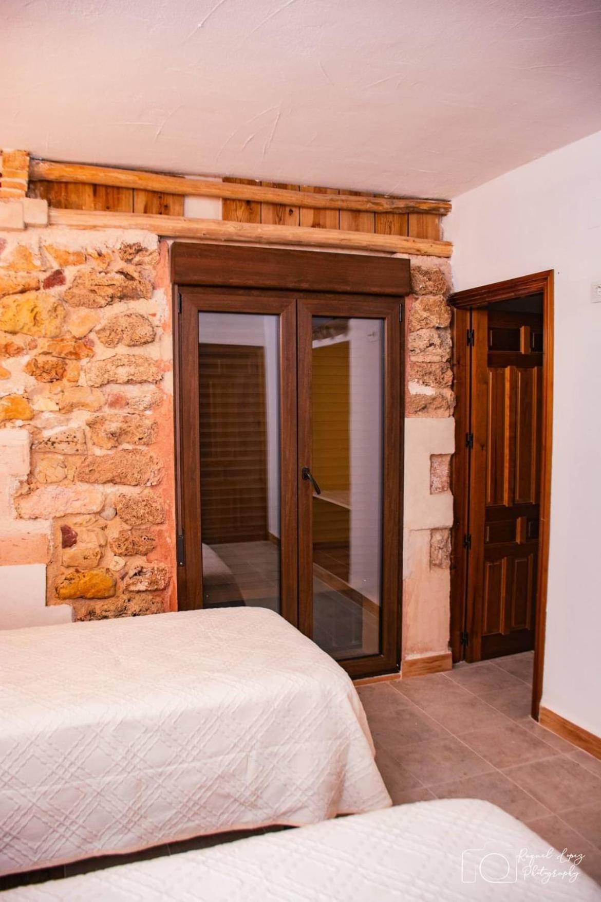 Casa Rural Torremontero Apartamentos Орнос Экстерьер фото